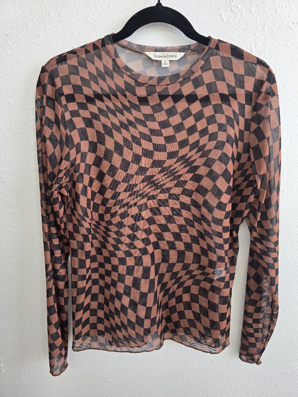 Davi & Dani Women's Long Sleeve Brown & Black Checkered Mesh Top Size Medium - Picture 5 of 10